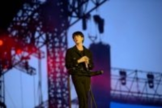 BTS・JIN、「Rope It」「I’ll Be There」の歌唱予告公開　4DXでは野外ステージの臨場感を味わえる仕掛けも