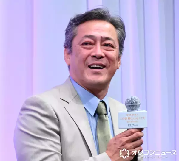 デビット伊東「何回も降りようかと思った」　映画舞台あいさつで思わず涙