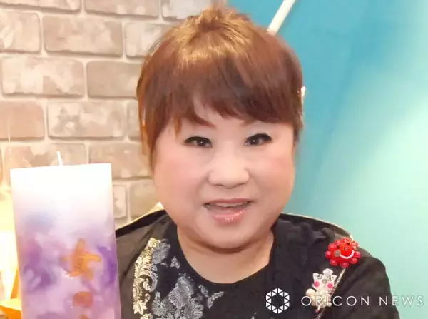 天童よしみ、「大好きなスィーツに囲まれて」表情にSNS「うわあ」「幸せを感じる写真」