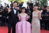 「【カンヌ映画祭】岸井ゆきの、ルイ・ヴィトンのピンクドレスで魅了　浅野忠信＆岨手由貴子監督とレッドカーペット」の画像1