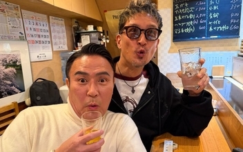 松岡昌宏、東山紀之との夜を振り返る　家が近所の市川右團次と町寿司楽しむ「番組を忘れて『素』飲みしました（笑）」 BSテレ東で28日放送