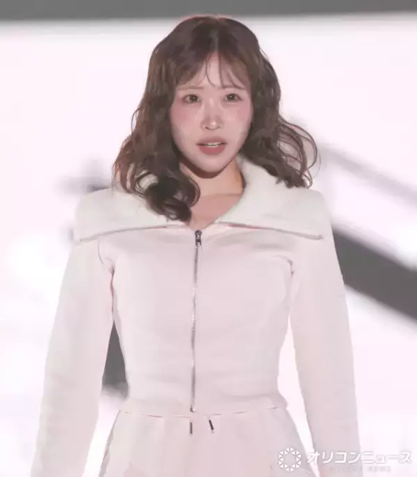 【TGC】FRUITS ZIPPER櫻井優衣、“王道アイドル”の本領発揮　純白の甘々コーデで冬先取り