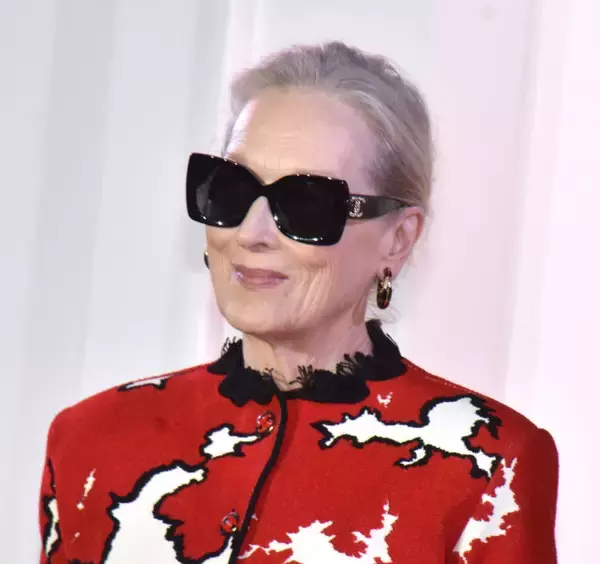 メリル・ストリープ、女性が首相の日本に言及「アメリカでは叶いませんでした」　変革の大切さを説く