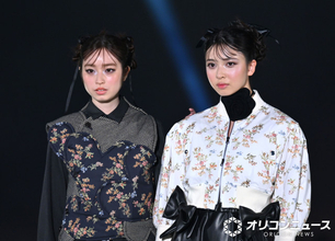 『今日好き』おとは＆あやな“長身コンビ”が圧巻オーラ放つ　花柄モノクロコーデでガルアワ登場