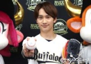 なにわ男子・藤原丈一郎、”始球式仲間”Snow Man阿部亮平にアドバイス「言ってる本人が投げられるか…」