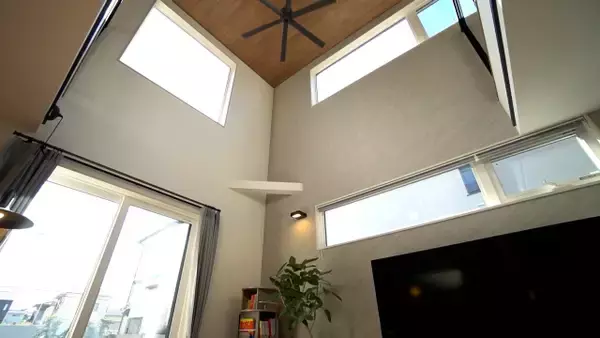 家事が楽になるアイデア満載のスゴイ家　リビングは吹き抜けで開放感　ランドリールームにある雲梯の使い道とは　12日放送『となりのスゴイ家』