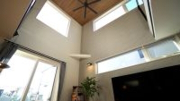 家事が楽になるアイデア満載のスゴイ家　リビングは吹き抜けで開放感　ランドリールームにある雲梯の使い道とは　12日放送『となりのスゴイ家』