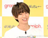 「はじめしゃちょー、20代前半の妻と“密着”2ショット　水族館デートの様子に反響「よめめんまじかわいい！身長差が理想すぎて」「幸せそうで何よりです」」の画像1