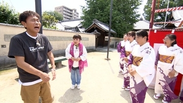 浜田雅功、盆踊りで”貴重な表情”…天童よしみと地元・八尾巡り「できてんの？」