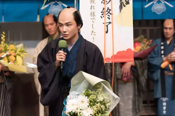 井上芳雄「とても感謝しています」　『べらぼう』クランクアップ