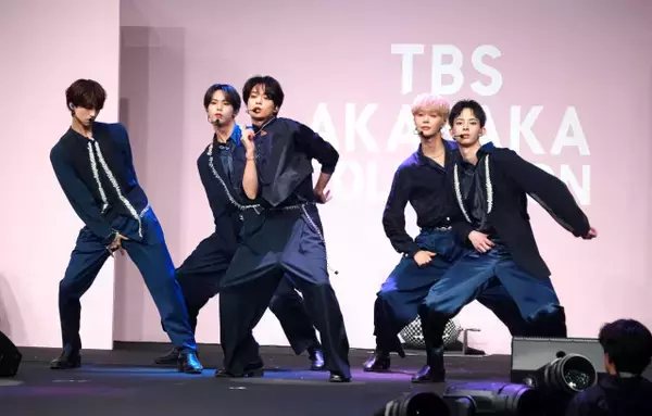 『DREAM STAGE』劇中グループ・TORINNER、日本デビュー曲を初披露　クール＆スイートな表情でファン魅了