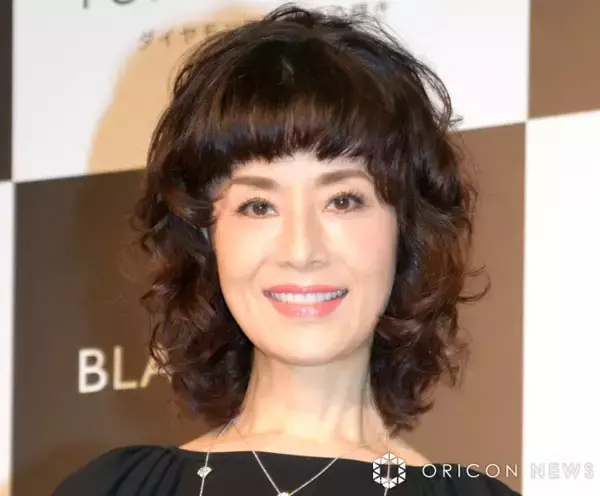 しばらく言葉が…大地真央“衝撃”のモヒカン姿を公開「唯一無二の存在だなぁと改めて」「いつも想像の斜め上を行く」