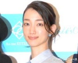 入山法子、“娘”と仲良し2ショット「温かな親子の愛が溢れてる」「かわいすぎる～」
