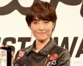 荻野目洋子、あだち充からの直筆サイン色紙　絵柄にネットざわつく「国宝級のお宝」「鑑定団に」
