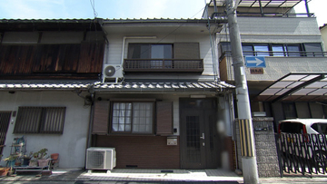築98年の4軒長屋、1500万円でリノベーション　予算都合の断念も…広がりある空間実現【住人十色】
