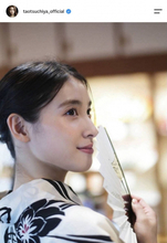土屋太鳳、カレンダー撮影を担当したのは“長年の俳優仲間” 　おちゃめ＆艶やかショット一挙公開「才能と愛情に感謝です」