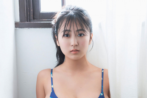 グラマラスボディの20歳・福井梨莉華、福を呼ぶ神ボディを披露