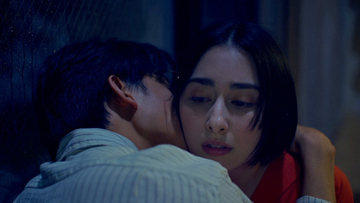 早見あかり“タキ”、伊藤健太郎“レイ”に首筋にキスされる場面写真公開　23日放送『一緒にごはんをたべるだけ』第4話【あらすじ】