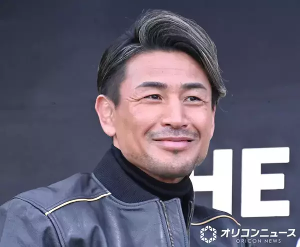 魔裟斗、7歳長男と筋肉“ムキムキ”2ショット「孫悟空とその息子みたい」「せがれさんの筋肉もすごい」
