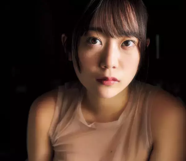 リリー・フランキーが惚れ込んだグラビアアイドル・佐野なぎさ、撮り下ろしグラビア公開「なにより雰囲気がいい」