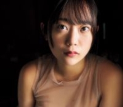 リリー・フランキーが惚れ込んだグラビアアイドル・佐野なぎさ、撮り下ろしグラビア公開「なにより雰囲気がいい」