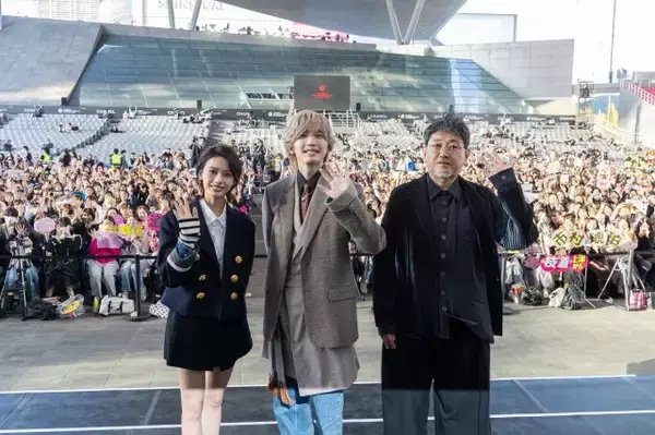 道枝駿佑＆安斉星来、韓国・釜山で4000人から大歓声　“W王子”が韓国語で心つかむ