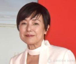 桃井かおり、LAの自宅に飾った雛人形を披露「可愛い」「ひょうきんなお顔をした とっても趣きのあるステキなお雛様ですね」
