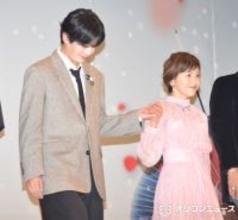 長尾謙杜、沢口靖子を優雅にエスコートし会場から黄色い悲鳴　あだ討ちの使命を背負った美しき若侍役