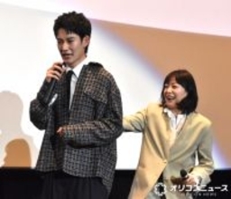 菅野美穂、アントニオ猪木さん＆アニマル浜口風に熱くメッセージ　山時聡真の背中に気合い注入