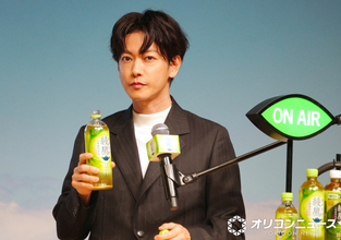 佐藤健、無茶ぶりに苦笑い「自分のトーク力のなさを痛感した」　「綾鷹」新ブランドアンバサダーに就任