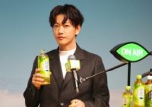 佐藤健、無茶ぶりに苦笑い「自分のトーク力のなさを痛感した」　「綾鷹」新ブランドアンバサダーに就任