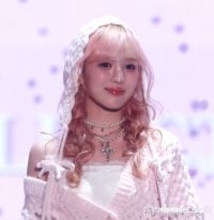 【TGC】ME:I・SUZU、天使級“かわいい”更新　ガーリーなビジュアル披露