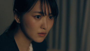 菅井友香、泥酔の演技に反響「酔っ払って積極的になってる」「酔っ払い過ぎて可愛い」『水曜日、私の夫に抱かれてください』第10話【ネタバレあり】