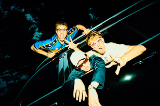 ビッケブランカ＆ユージ＆JOYの新ユニット“Backseat Boyz”、新曲MVが18日公開へ