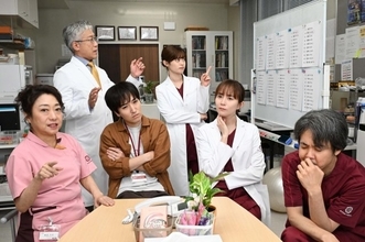 『ファーストクライ』光井（比嘉愛未）の“その後の日常”オリジナルストーリー配信　親友の“緊急名づけ会議”
