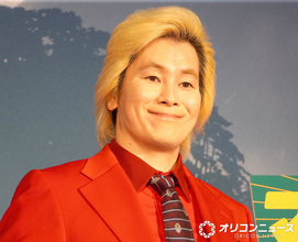 カズレーザー、プライベートで展覧会「結構行く」　「家族分いただこうかしら」妻・二階堂ふみへのプレゼントもにおわせ