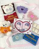 「サンキューマートに“バレンタイン”テーマの推し活アイテム登場　甘くてラブリーなラインナップ」の画像1