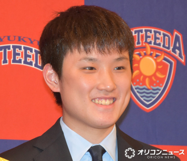 【卓球】張本智和、日本男子52年ぶり“2連覇”アジア選手権への応援に感謝　父との記念写真などオフショットも公開「もっともっと強い選手になれるように頑張ります!!」