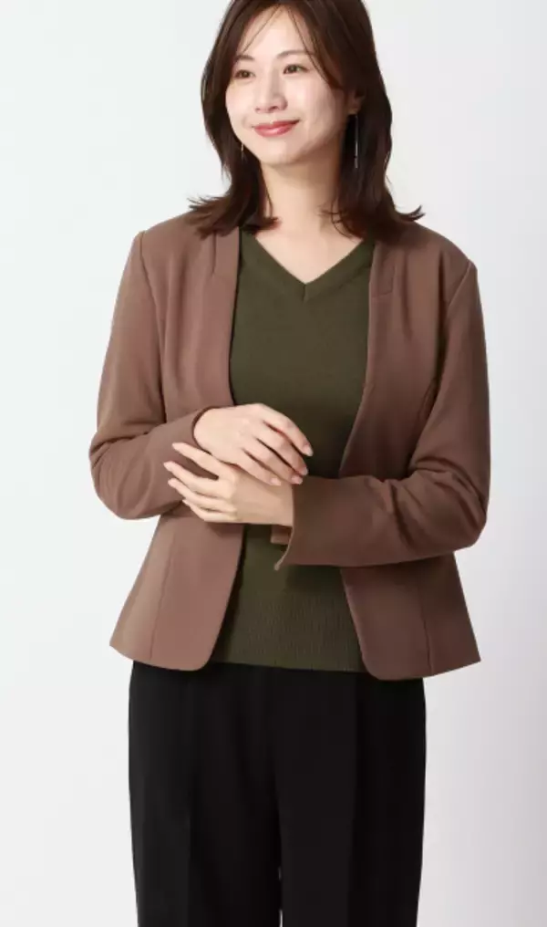 「自分に合う色がわからない」パーソナルカラー診断士監修で悩みを解決する"ビジネスニット"が登場