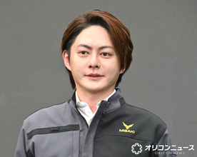 元“青汁王子”三崎優太氏、てんちむと結婚後初公の場　バイク事故に遭ったことがきっかけで新EVバイクを発売「執念です」