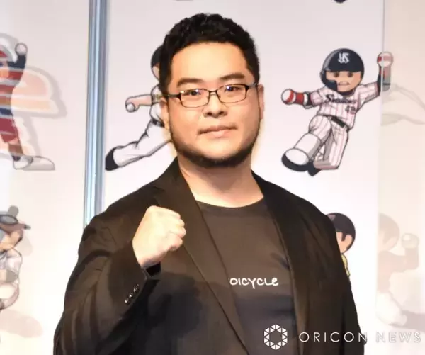 落合福嗣、父・博満氏＆母・信子と「みんなでお蕎麦を食べに来ました！」　写真披露に「親孝行してますね」「夫婦仲良しでいい写真」