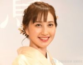 “名前1文字違い”はいだしょうこ＆相田翔子、2人でハート作るオフショット披露「最高で最強」「美女コンビ」「姉妹に見えます」　公私ともに“仲良し”の関係性も明かす