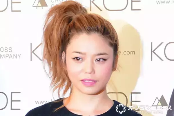 Chara、“久しぶりの家族写真”公開に反響「絵になるファミリー」「素敵な家族写真ですね」　元夫は浅野忠信