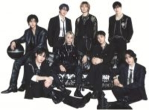 Stray Kids、大型スタンディ＆スペシャルスペースが登場　映画館を“dominATE”