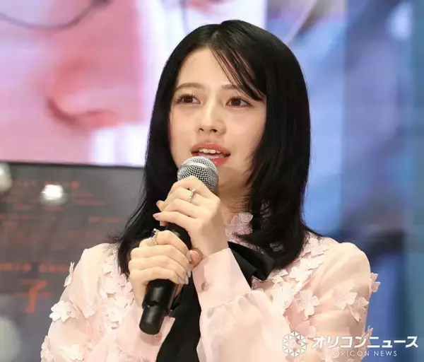 桜田ひより、“妄想癖”を告白「会話が飛び交う中、話せないときは…」