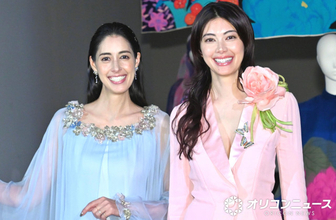 森泉＆森星姉妹、祖母・森英恵さん展覧会へ　生誕100周年で共に過ごした時間を回顧