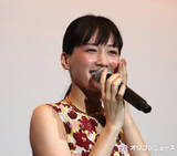 「綾瀬はるか、台所で号泣　読んで「こんなに泣ける話なの!?」」の画像1