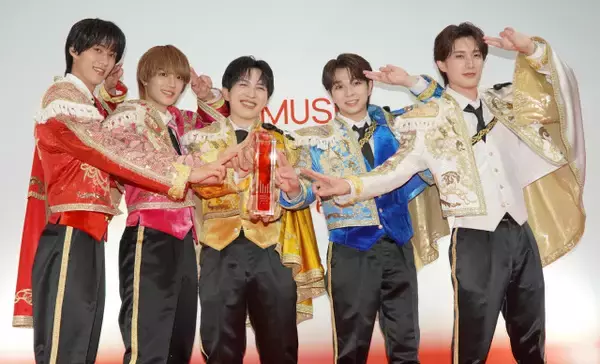 【FNS歌謡祭】M!LK、宝塚歌劇団花組とコラボ「惚れちゃうぜ滅！」「景気が良い！」　花組の粋なサプライズも話題に