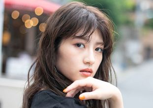 元乃木坂46の若月佑美、姿が激変でネット衝撃「そっくり！」　舞台『HUNTER×HUNTER』ピトー役でビジュアル解禁