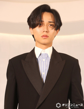 King ＆ Prince永瀬廉、大阪の思い出は「松竹座」　ディオール心斎橋に来場「運命を感じる」